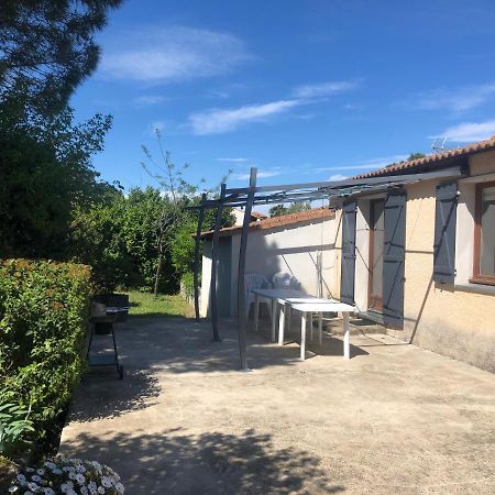 Maison Au Calme Avec Parking En Petite Camargue Beauvoisin  Zewnętrze zdjęcie
